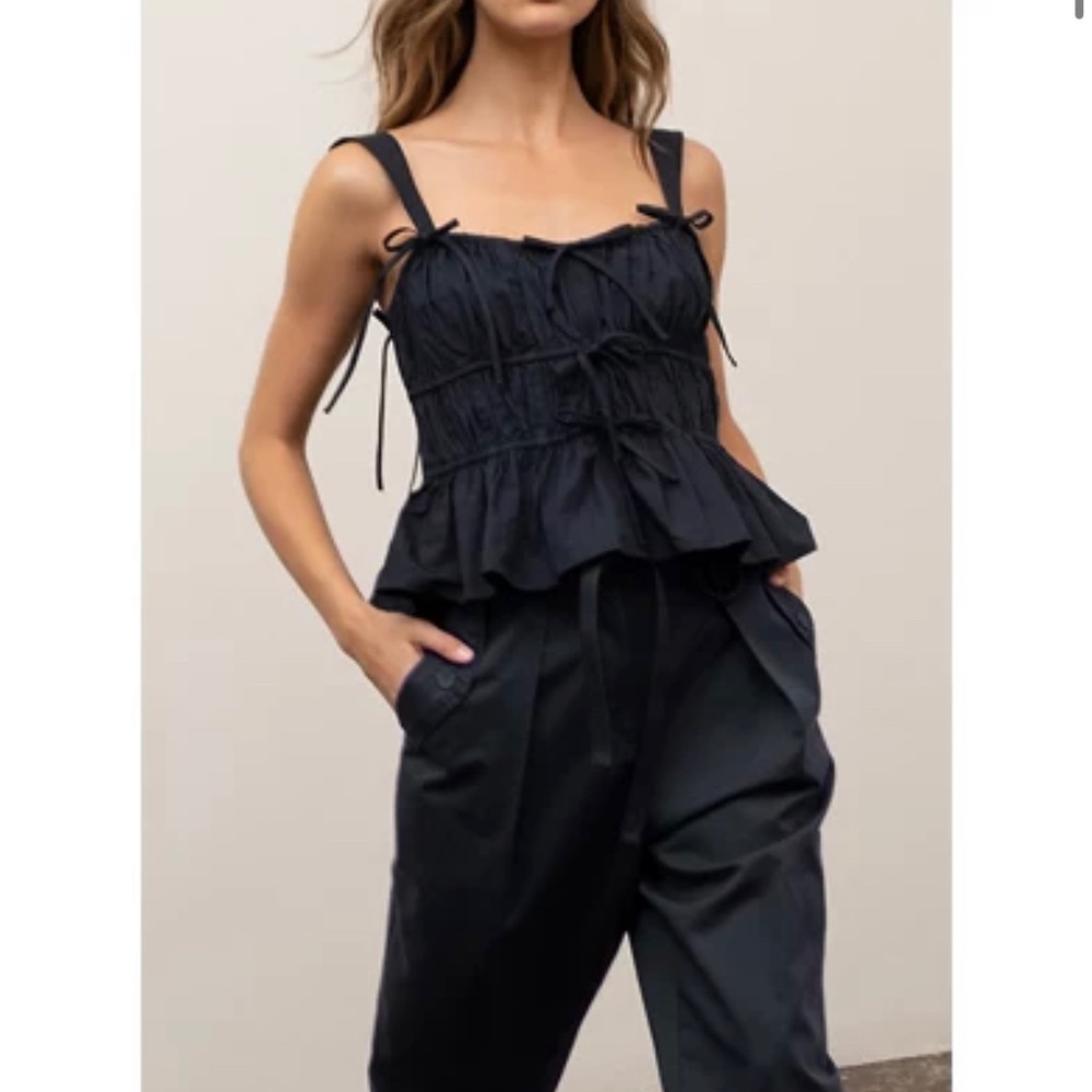 Moon river dark blue/navy tie top size small